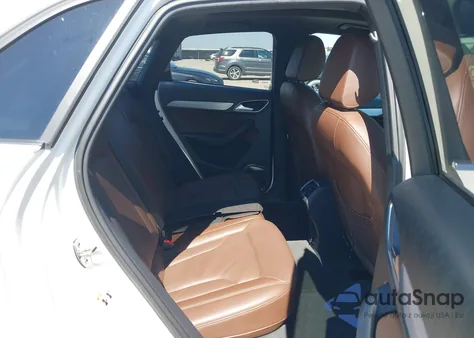 2018 Audi Q3 2.0T Premium/2.0T Sport Premium z USA, uszkodzony, nr VIN WA1HCCFS8JR031587